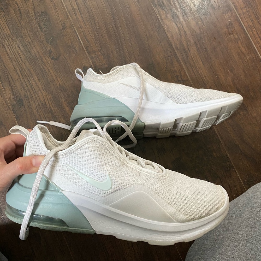 Women’s Nike air max